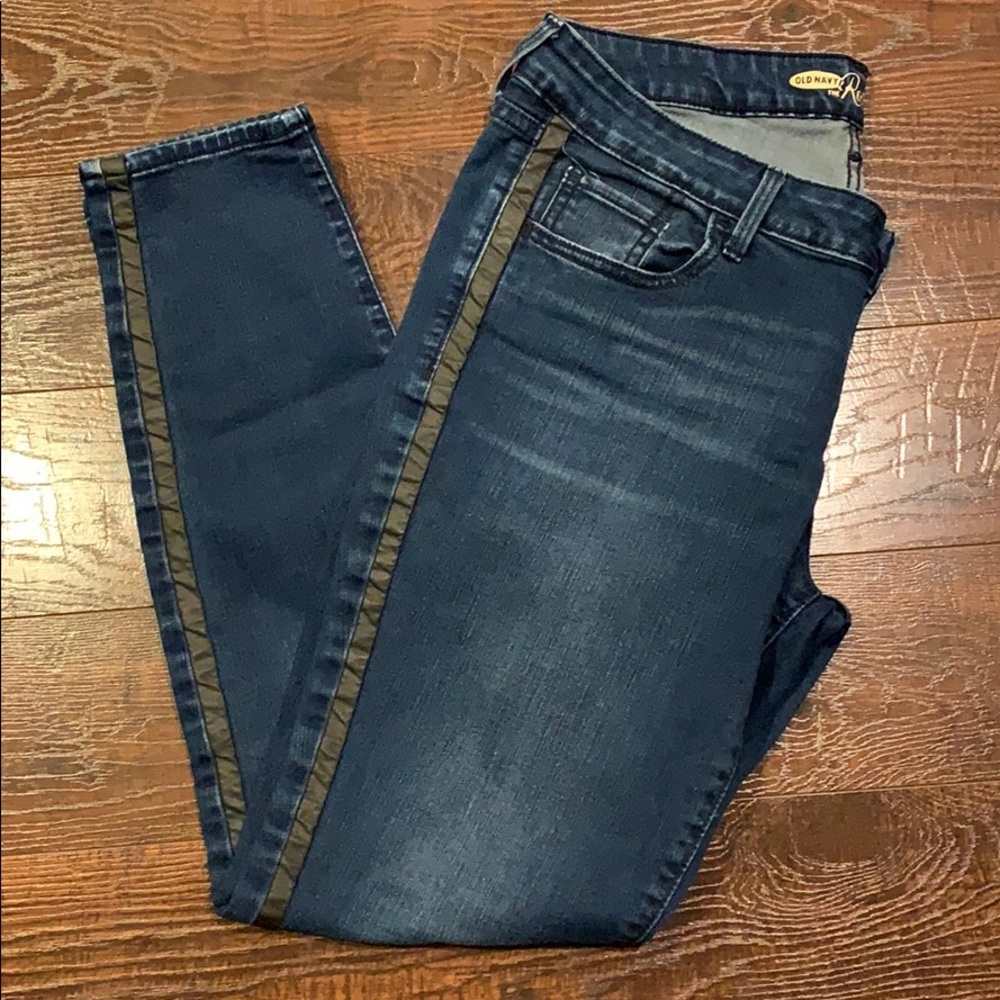 Old navy rockstar 14
